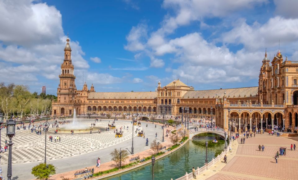 4-Hour Private Guided Walking Tour: Palaces of Seville - Tour Inclusions