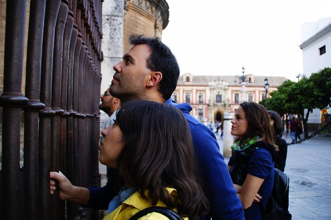 Alcazar & Cathedral of Seville Exclusive Group, Max. 8 Travelers - Meeting Point Information