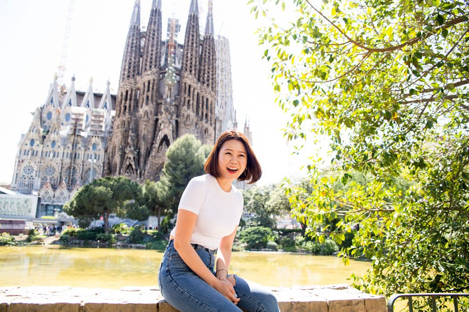 Barcelona: Instagram Tour of the Most Scenic Spots - Inclusions