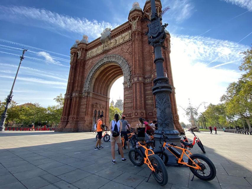 Barcelona: Top-25 City Sights Bike/eBike Guided Private Tour - Customer Reviews