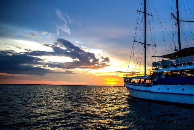 Cape Adieu Darwin Sunset Dinner Cruise - What to Expect on Board