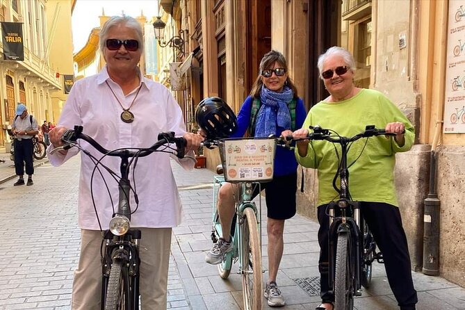 E-Bike Grand Valencia Private Tour - Guide Experience and Recommendations