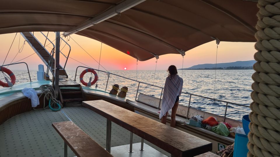 From Argostoli: Vardiani Island Sunset Cruise & Greek Meze - Meeting Point Information