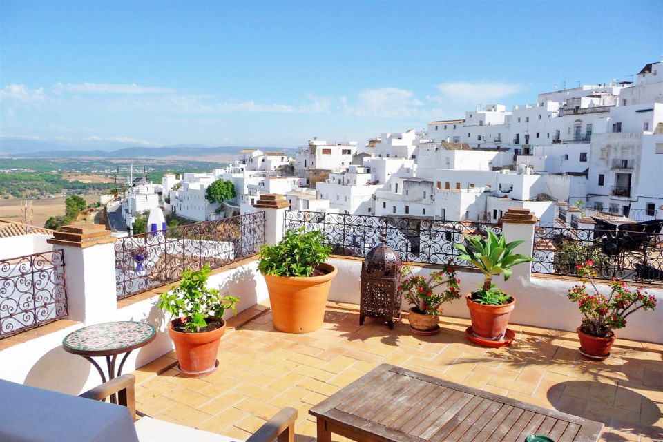 From Cádiz: Private Day Trip to Gibraltar & Vejer Tour - Language Options