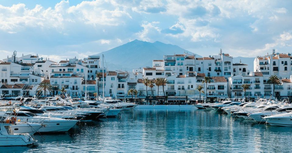 From Malaga: Private Guided Tour of Marbella, Mijas, Banús - Highlights