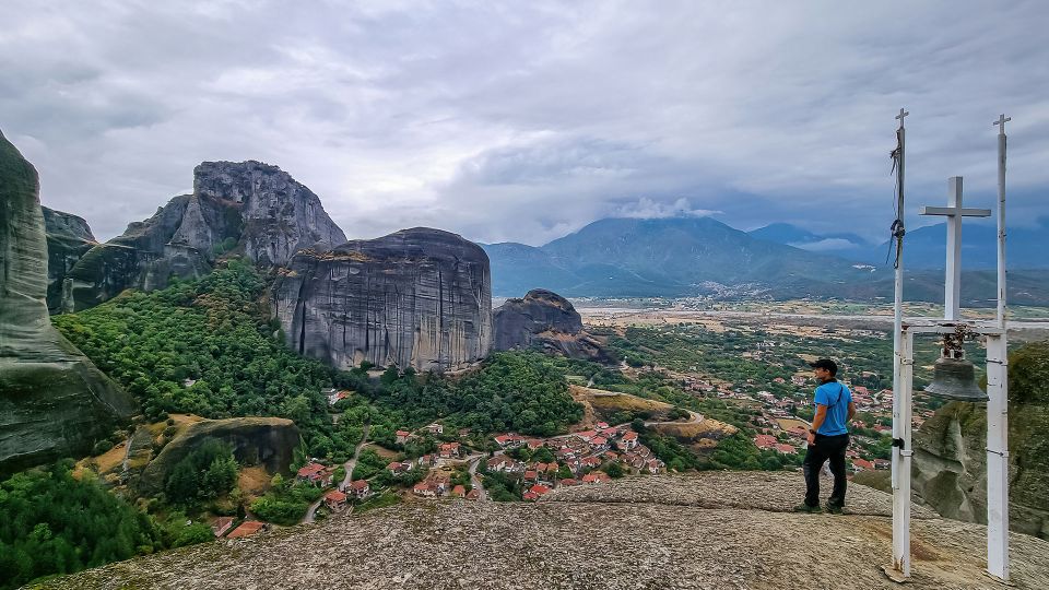 From Meteora: Hidden Hermit Caves Sunset Hiking Tour - Tour Experience