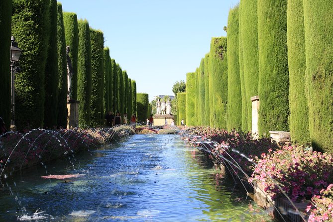 Guided Tour of Monumental Cordoba: Jewish Quarter, Alcazar and Mosque - Monument Highlights