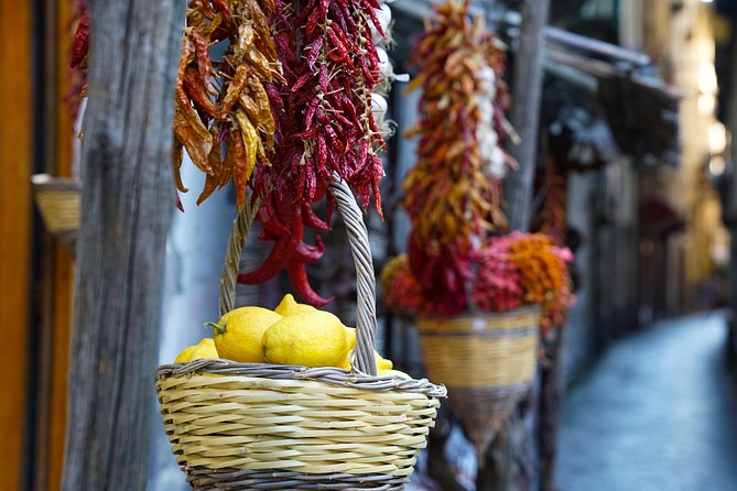 Guided Walking Tour of Sorrento & Street Food Experience - Tour Highlights