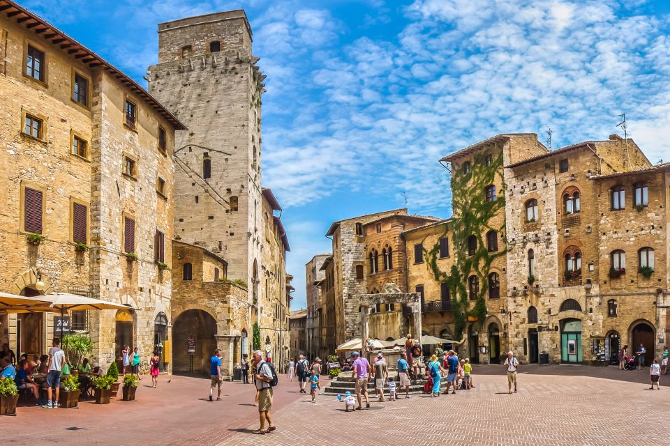 Half-Day Tour of San Gimignano From Florence - Tour Experience