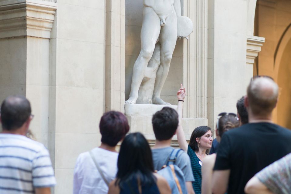 Historical and Naughty Tour of Lyon in French - Meet Your Theatrical Guide