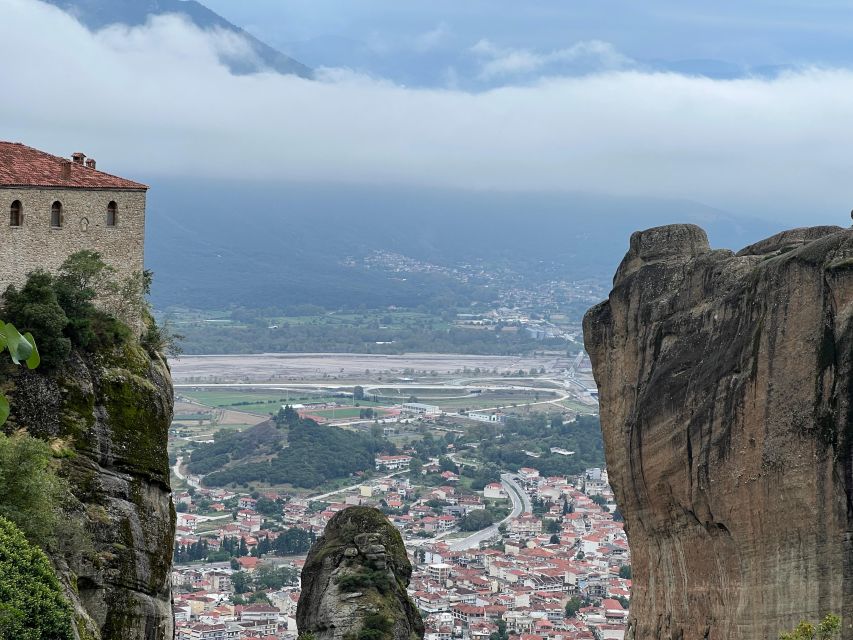 Kalambaka: Meteora Private Guided Tour With Local Guide - Experience