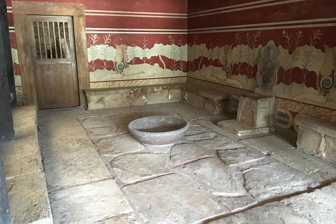 Knossos Palace Guided Walking Tour - Meeting and Pick-up Details