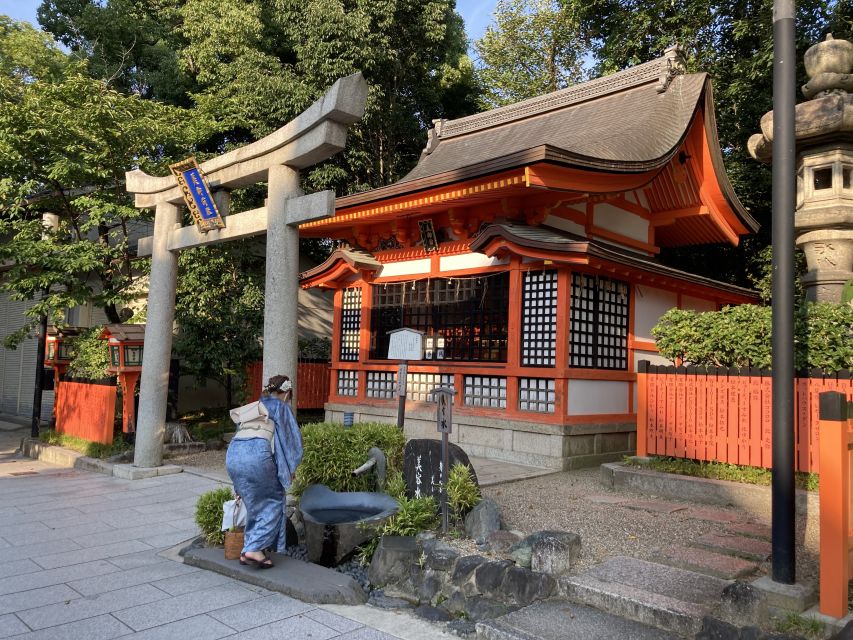 Kyoto: Private Walking Tour With Kiyomizu Temple & Gion - Location and Booking Information