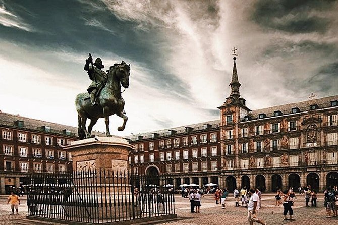 Madrid Old City Exclusive Guided Walking Tour - Accessibility and Weather Conditions