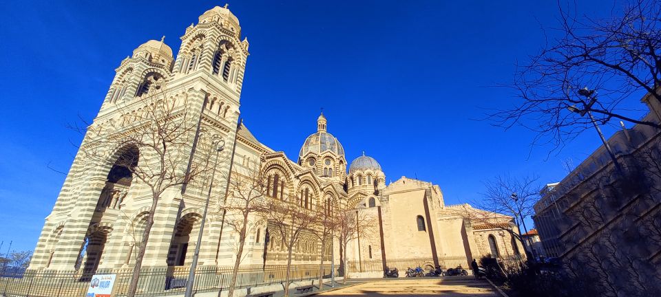 Marseille Tour : Discover the Best of the City in 4 Hours - Uncovering Marseilles Rich History