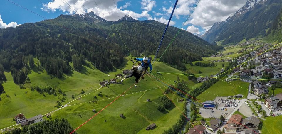 Neustift in Stubai Valley: Tandem Paragliding - Experience Description