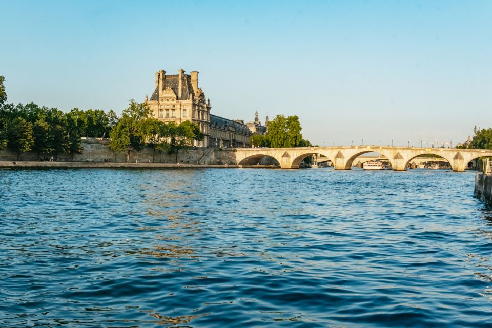Paris : 3-Course Gourmet Dinner Cruise on Seine River - Duration and Schedule