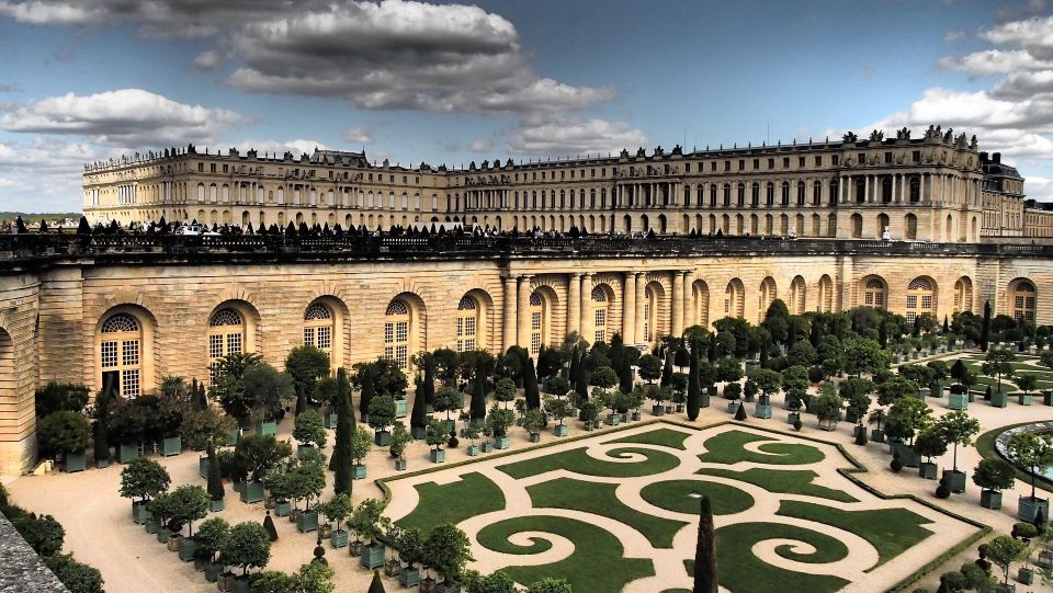 Paris: Private Van Transfer to Versailles - Highlights
