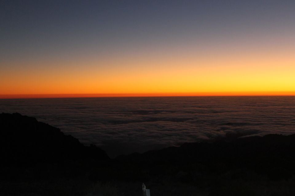 Pico Do Arieiro: Private 4x4 Sunrise Trip With Hot Drinks - Restrictions