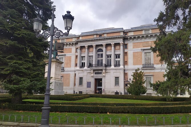 Prado Museum Private Tour in Madrid - Tour Accessibility