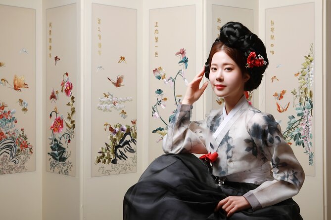 Premium Hanbok Experience in Hanboknam Gyeongbok Palace Branch - Meeting and Pickup Details
