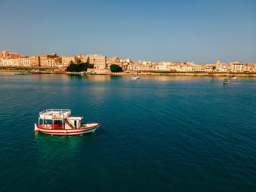 Private Boat Tour of the Island of Ortigia With Lunch - Tour Features