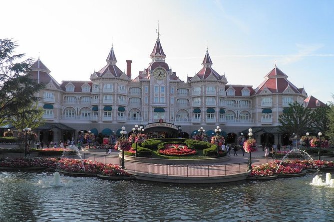 Private Transfer From Paris City to Disneyland Paris by Minivan - Customer Support