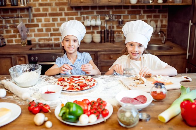 Rome For Kids: Small Group Pizza Making Class - Suitable for Kids and Adults