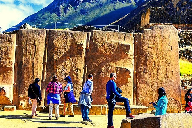 Sacred Valley of the Inkas Premium Full Day Tour - Agency Communication