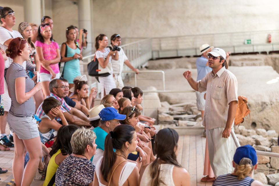 Santorini: Akrotiri Prehistoric City Guided Walking Tour - Meeting Point