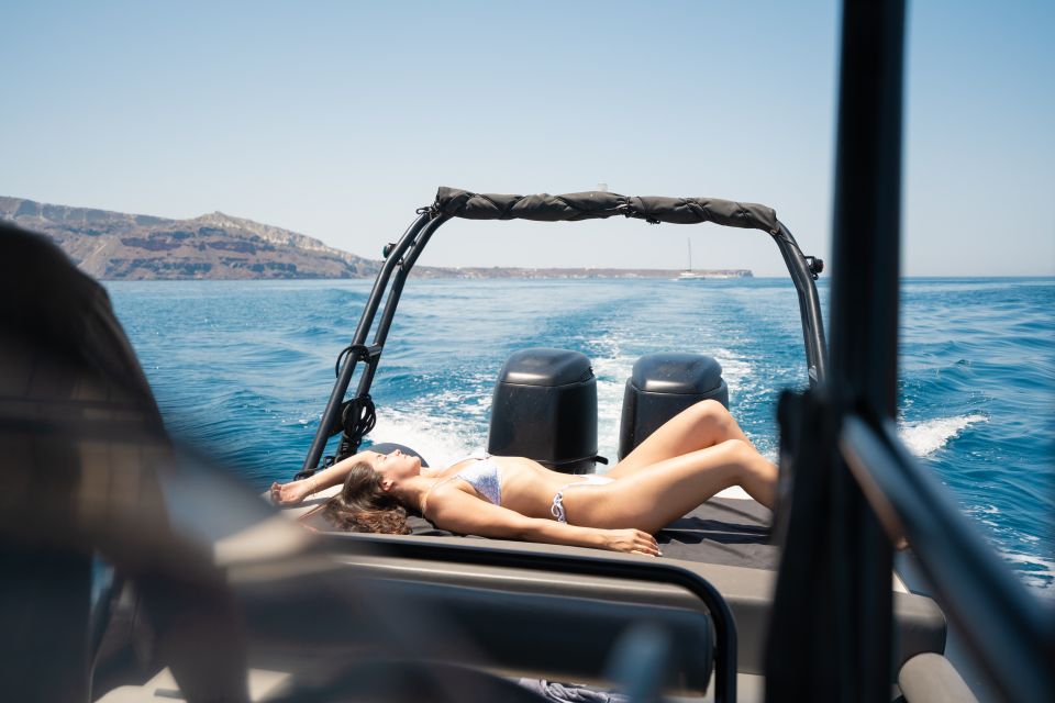 Santorini: Half Day Exclusive Speedboat Cruise - Language Options