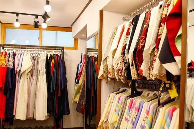Traditional Korean Clothing Rental, Traditional Korean Clothing Experience" - Reviews and Ratings Summary