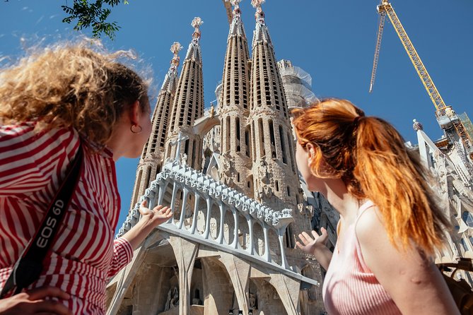 Treasures of Barcelona: Private Gaudi Walking Tour - Reviews