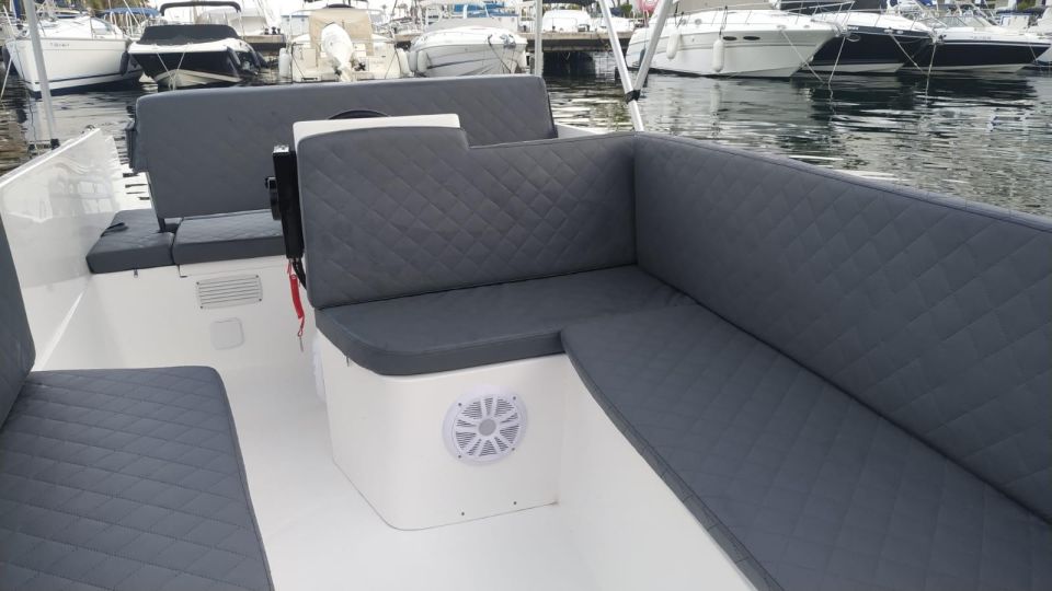 Valencia: Rent Boat With License - Location and Features Included