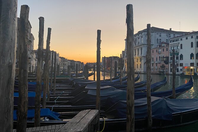 Venice: Secret Corners Private Walking Tour - Meeting Point Details