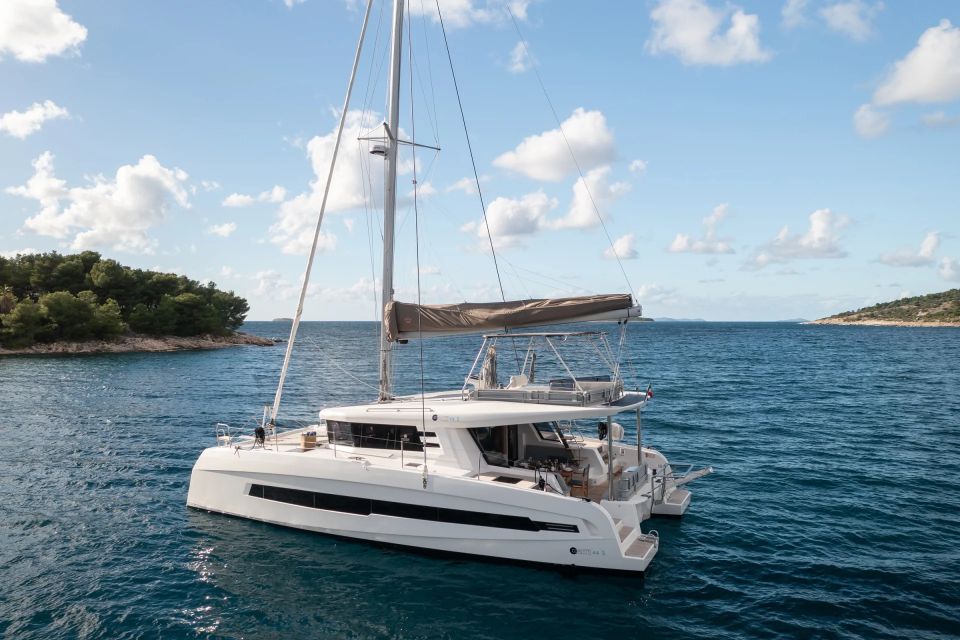 Vilamoura: Algarve Half-Day Private Catamaran Charter - Inclusions