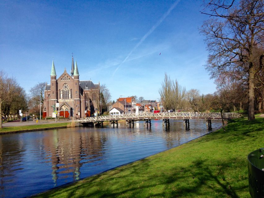 Alkmaar: Small Group City Walking Tour *English* - Directions