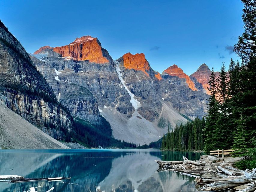 Banff/Canmore: Sunrise Experience at Moraine Lake - Live Tour Guide and Pickup