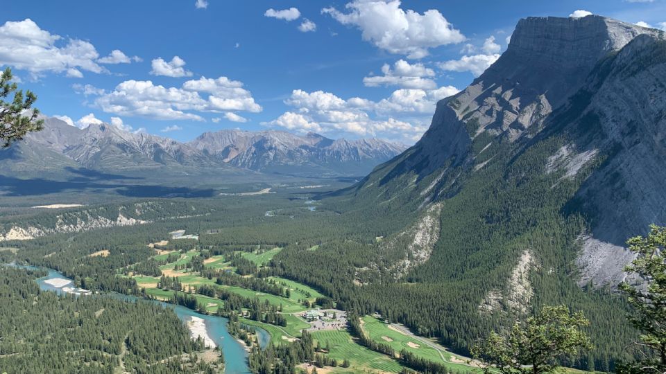 Banff or Canmore: Private Transfer to Calgary - Background