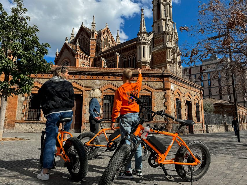 Barcelona: Top-25 City Sights Bike/eBike Guided Private Tour - Directions