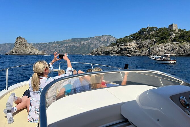 Blue Grotto and Capri All Inclusive Private Boat Tour - Reviews and Ratings