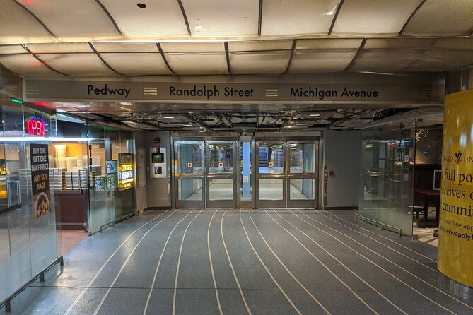 Chicago Architecture Tour: Underground Pedway and the Loop - Tour Guides