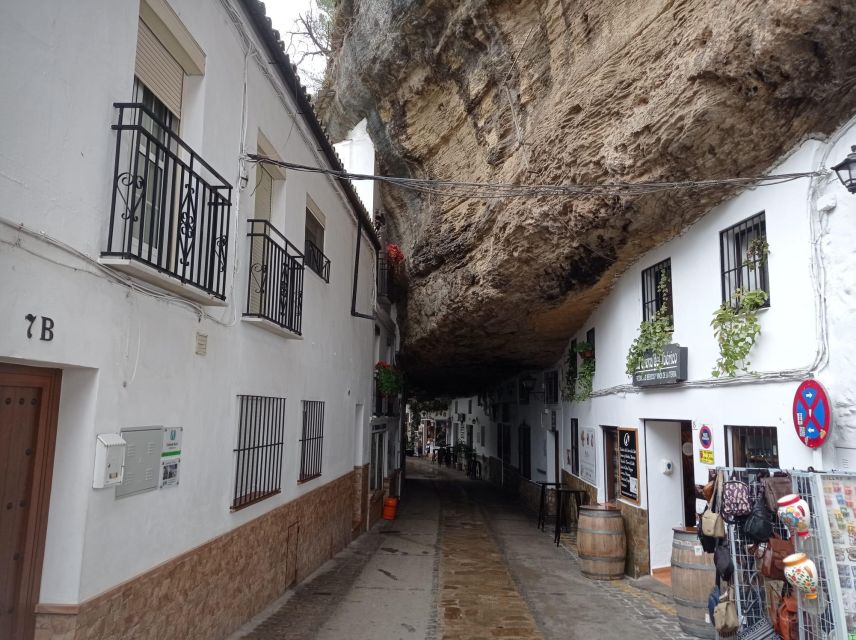 From Sevilla: Private Tour Ronda and Setenil With Bullring - Highlights in Ronda