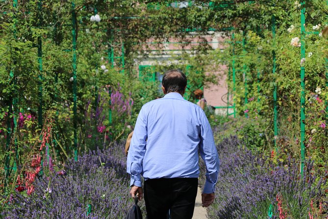 Giverny Private Half-Day Trip Including Claude Monet Gardens & House From Paris - Travel Logistics