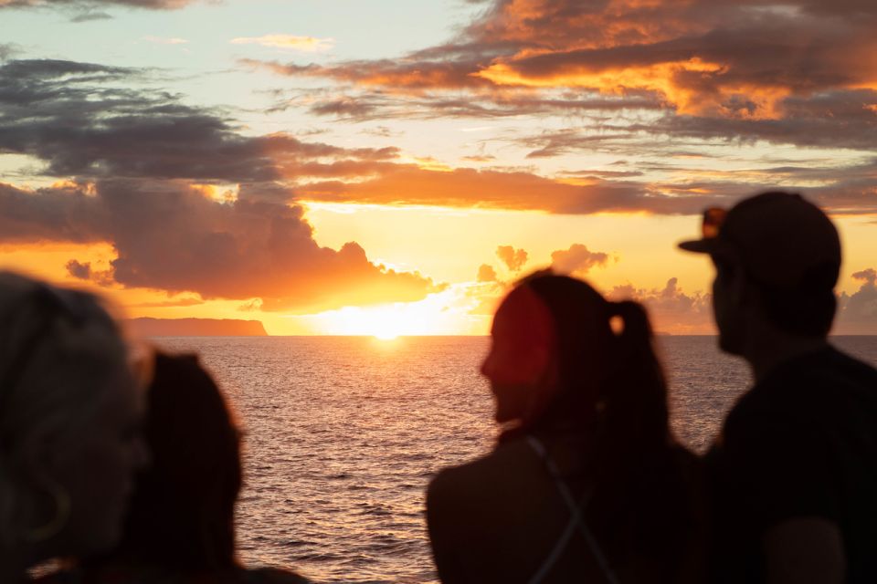 Kauai: Napali Coast Sunset Sail With Dinner - Review Summary