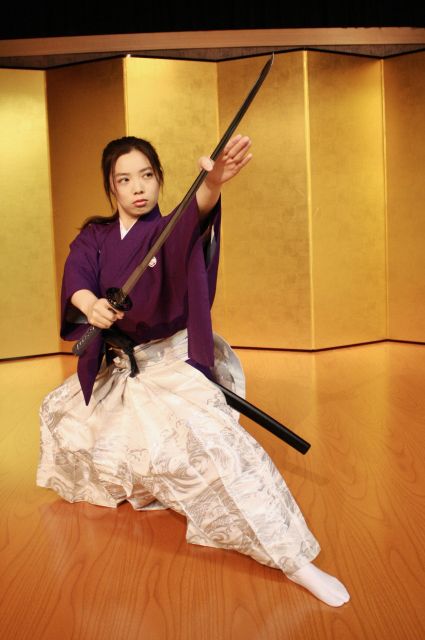 Kyoto: Samurai Kenbu Traditional Sword Dancing Show - Booking Process
