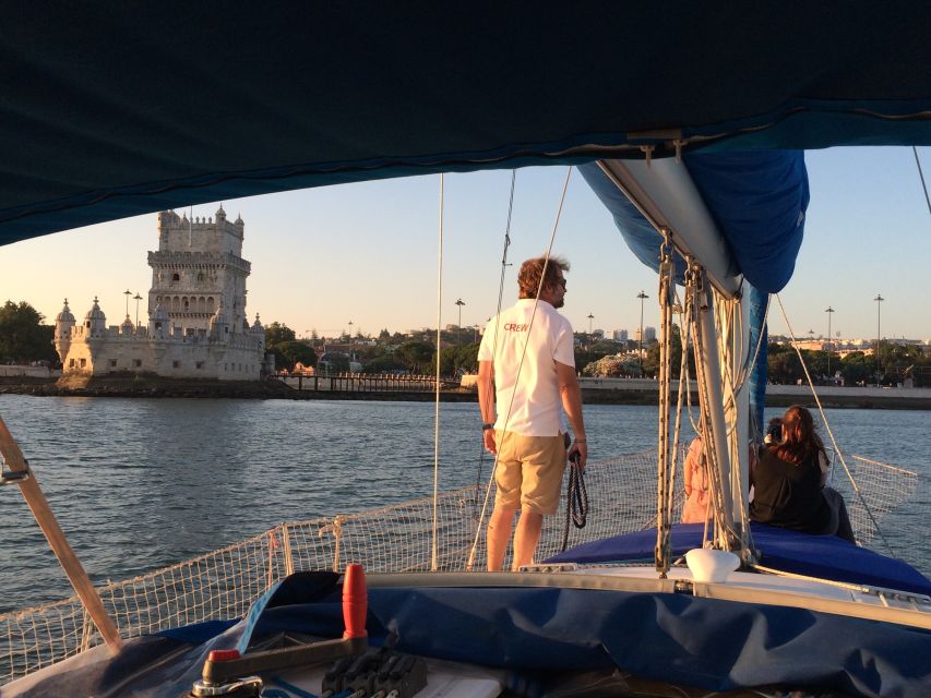 Lisbon: Private Sunset Sailing Tour With Champagne - Meeting Point and Pricing
