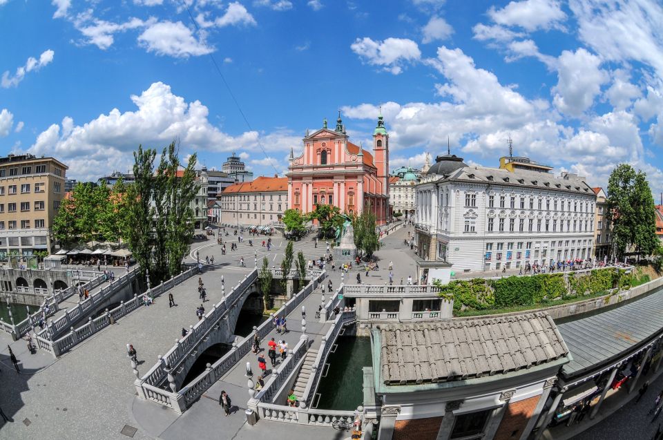 Ljubljana: Guided Walk & Funicular Ride to Ljubljana Castle - Directions