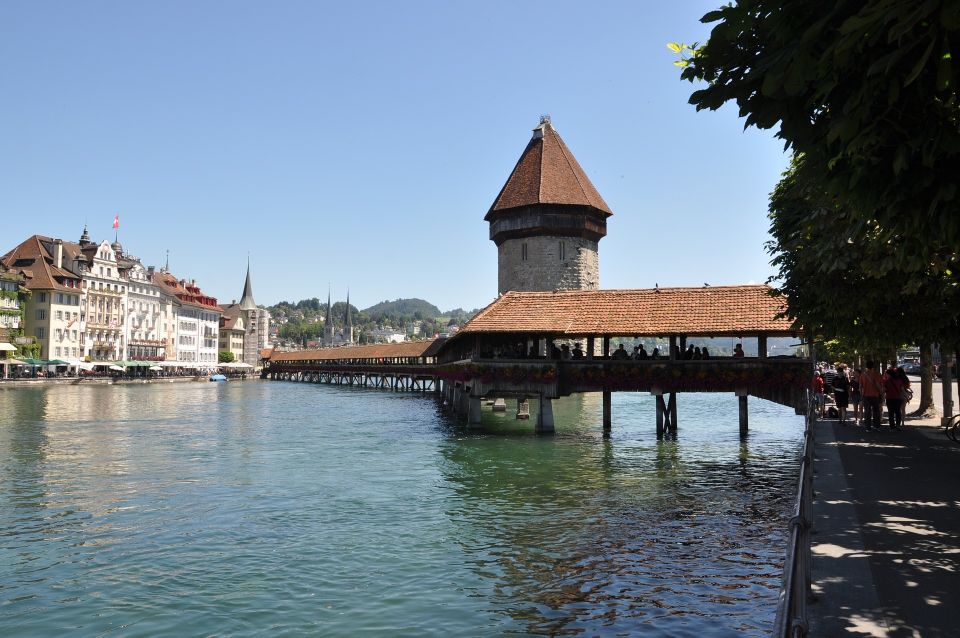 Lucerne: Guided Walking Tour With an Official Guide - Customer Reviews