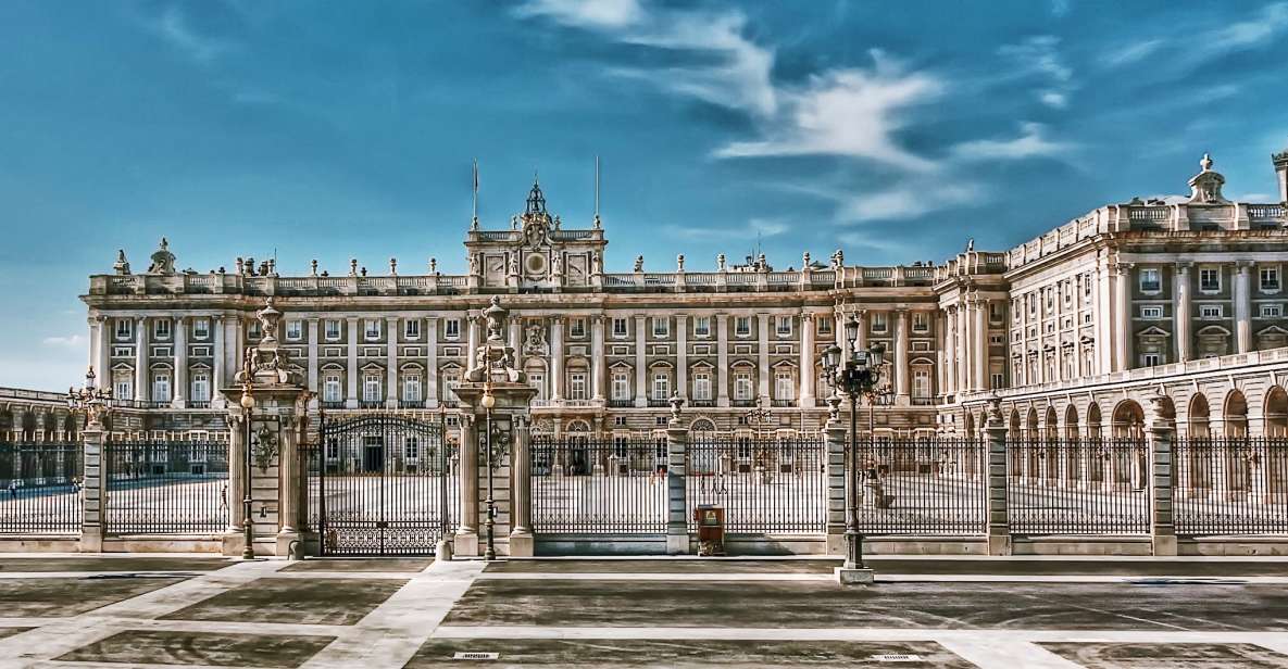Madrid: Royal Palace Skip-the-Line Guided Museum Tour - Accessibility and Restrictions